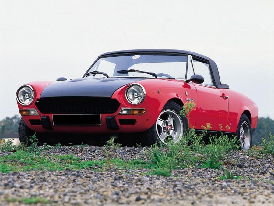  Fiat Abarth 124 Spider 1972 года  (фото 1 из 3)